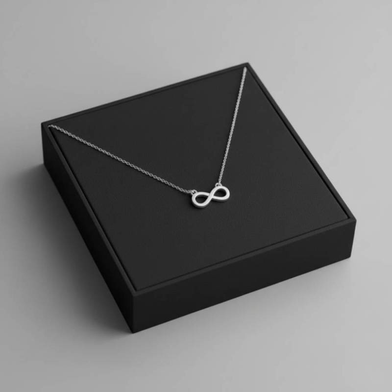 Колие с висулка