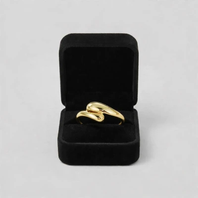 Пръстен с капка