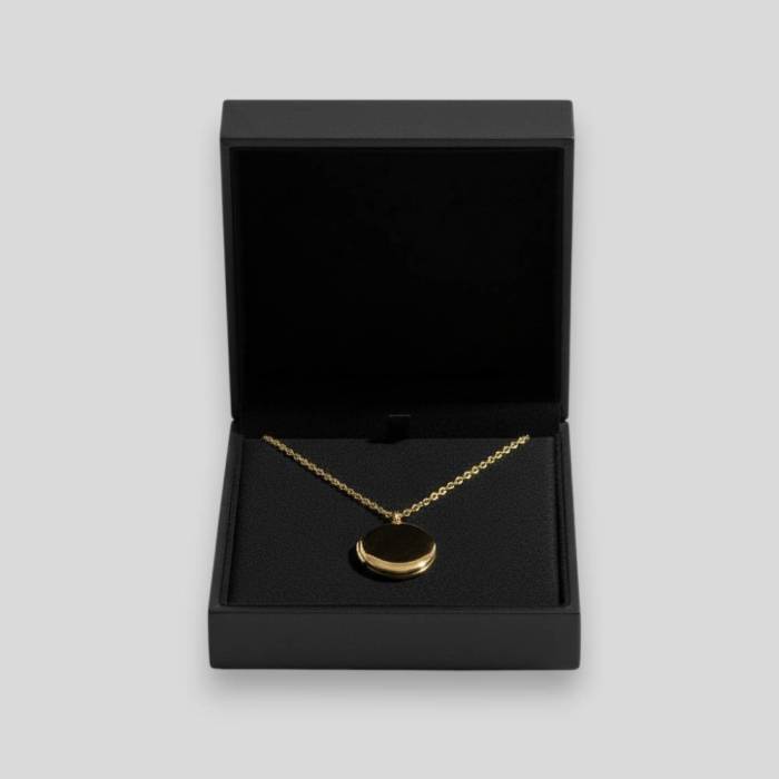 Колие медальон със снимка