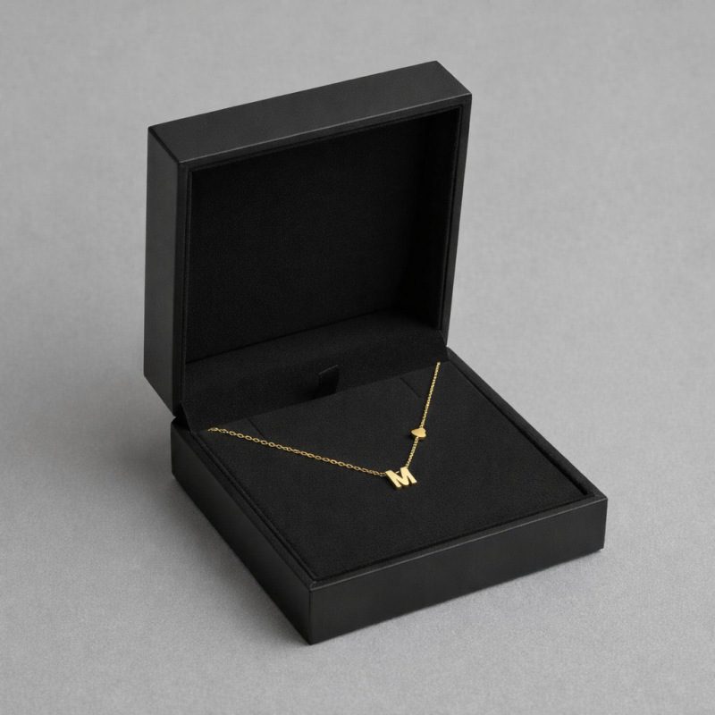 Персонализирано колие с твоята инициала