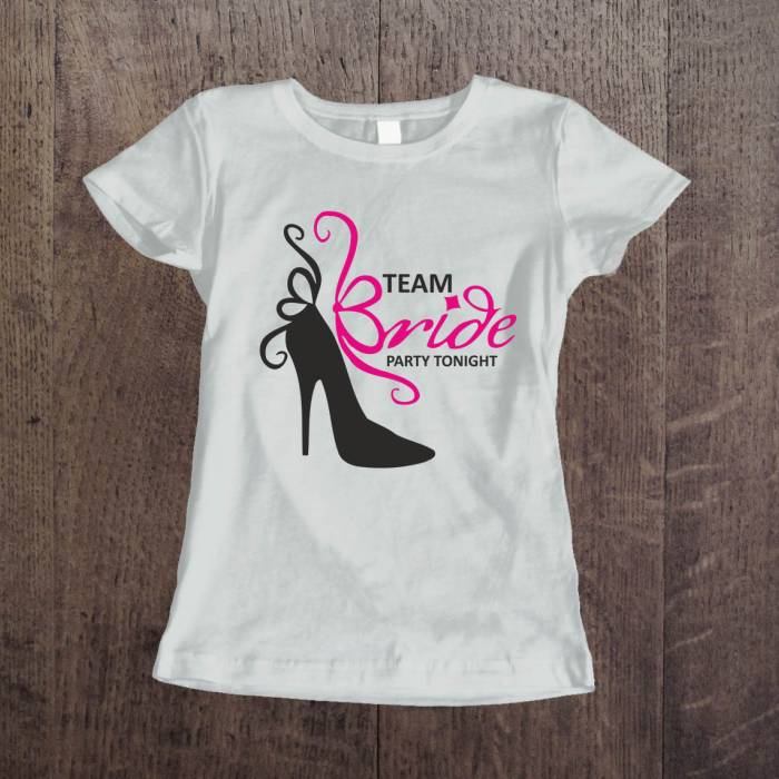Персонализирана тениска за моминско парти - Парти тази вечер