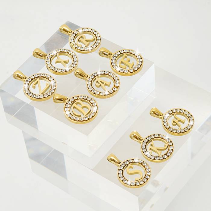 Персонализирано колие с инициала