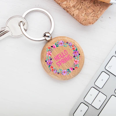 Персонализиран дървен ключодържател - Хубава пролет