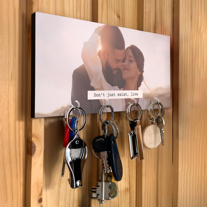 Персонализирана стойка за ключове – Не просто съществувай, живей