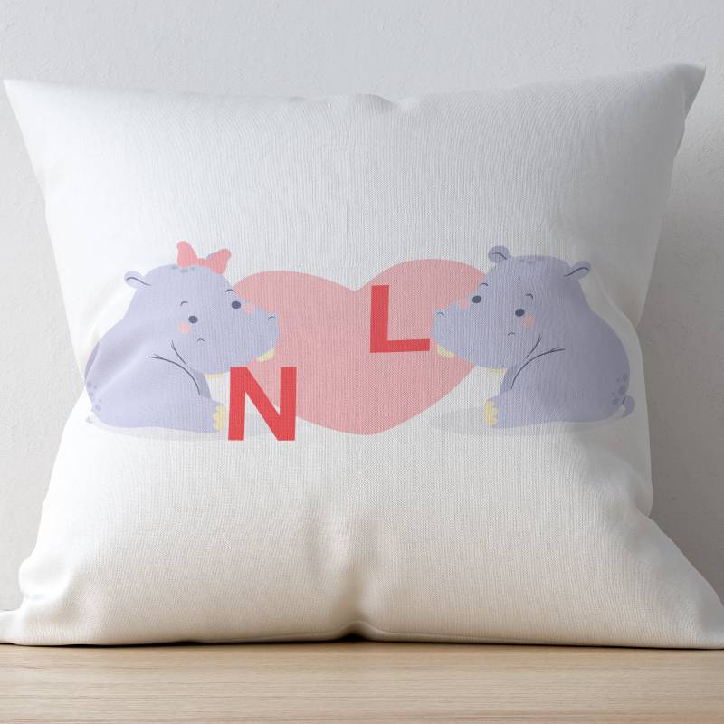 Персонализирана възглавница за влюбени с инициали Персонализирана възглавница за влюбени с инициали